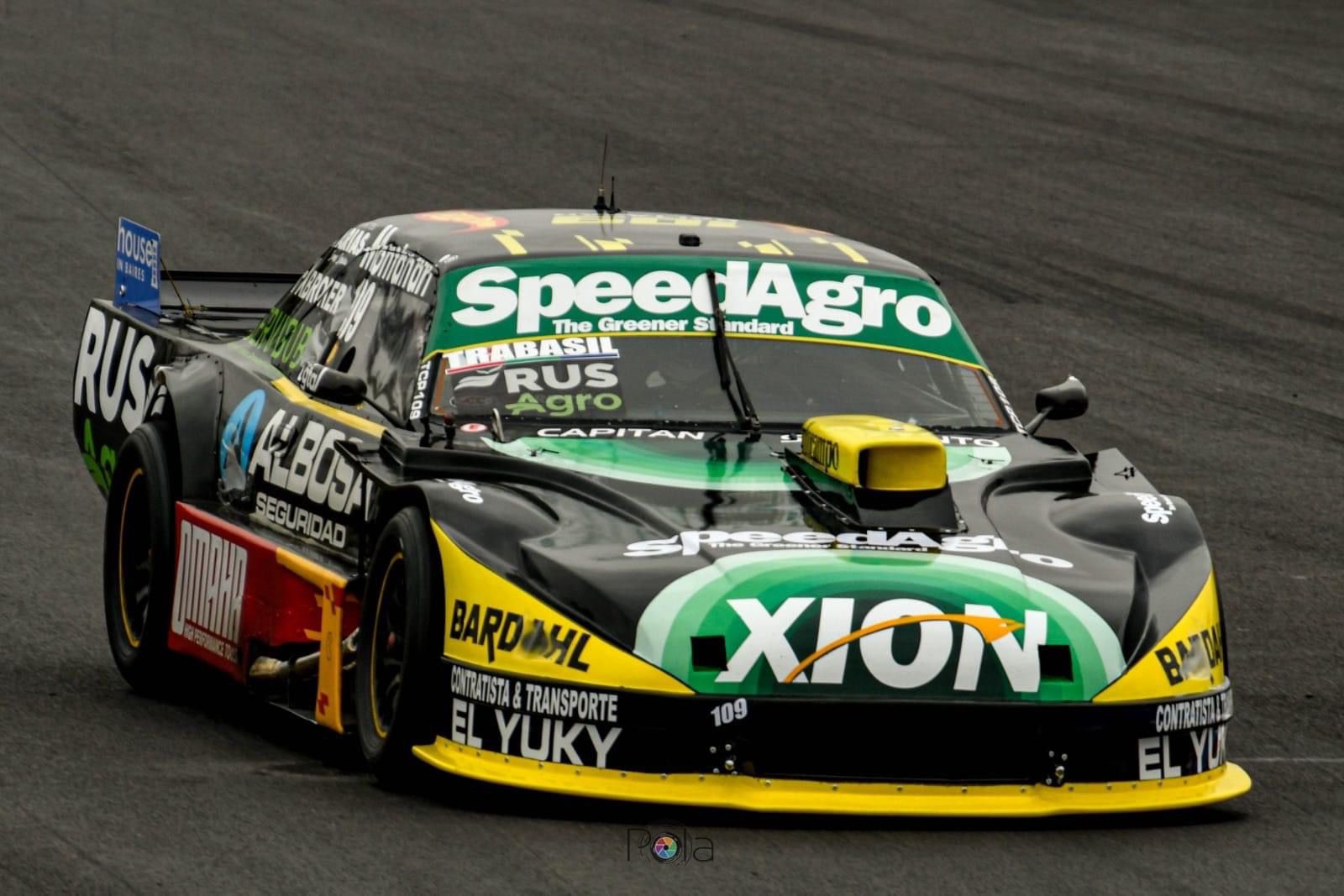 El auto de la ACTC en pista