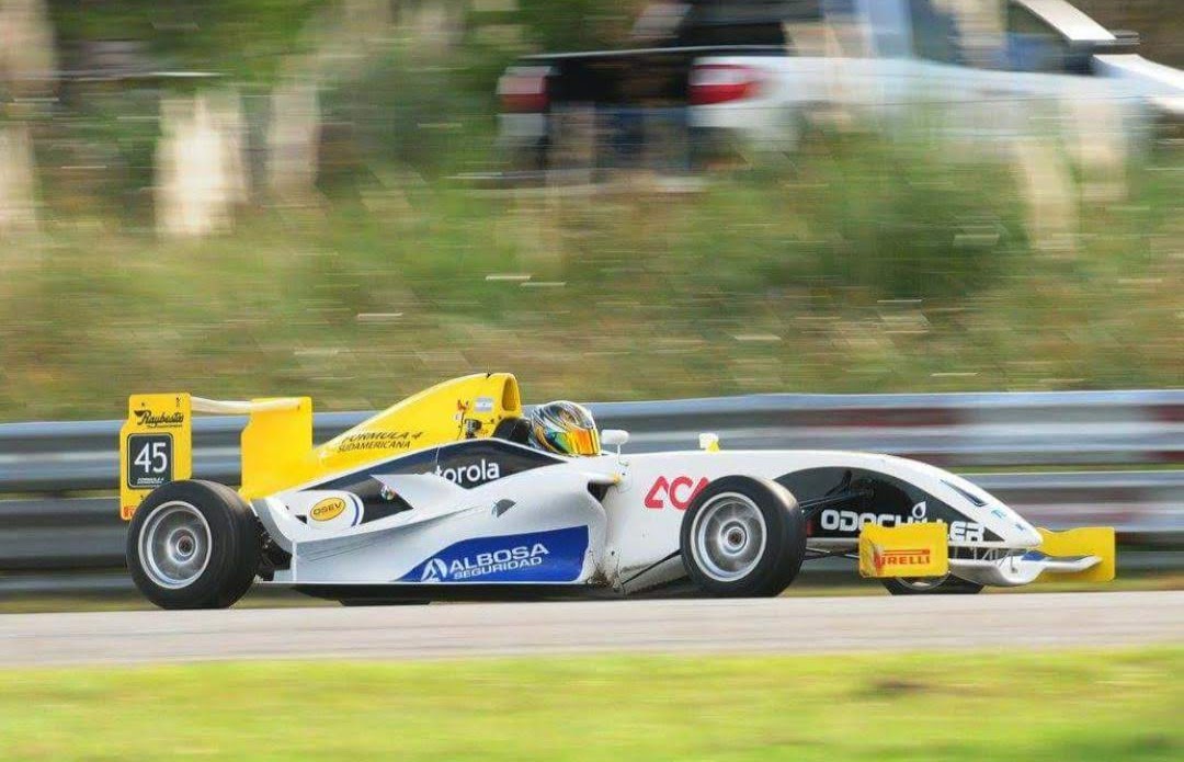 El F4 Sudamericana #45 en acción