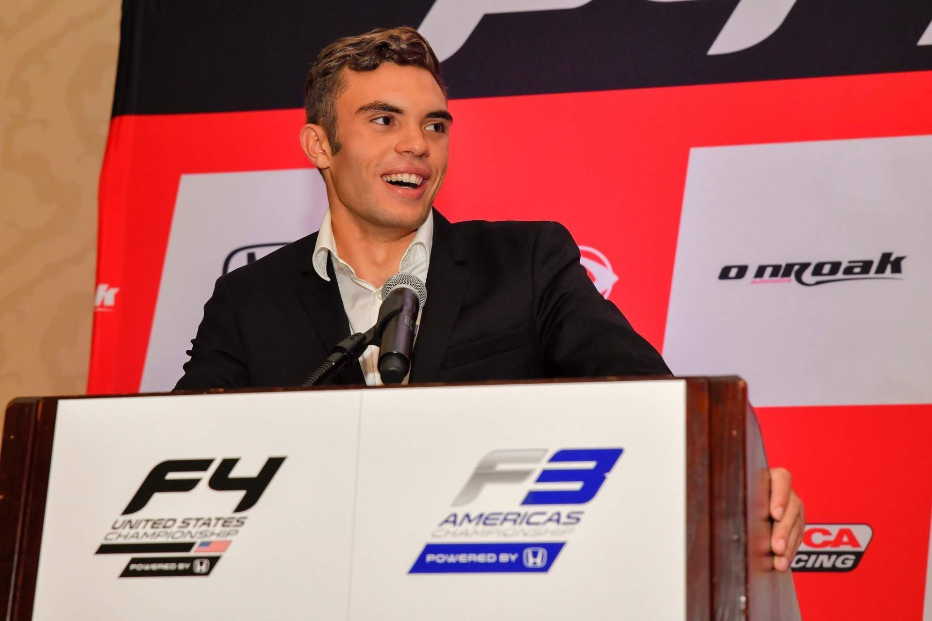 En la conferencia de prensa de F4 US y F3 Americas en COTA