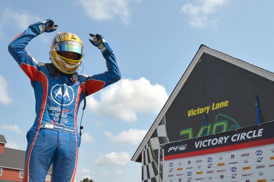 Celebración en Victory Lane de F4 US