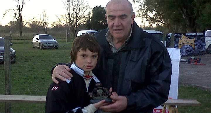 Primer trofeo en karting